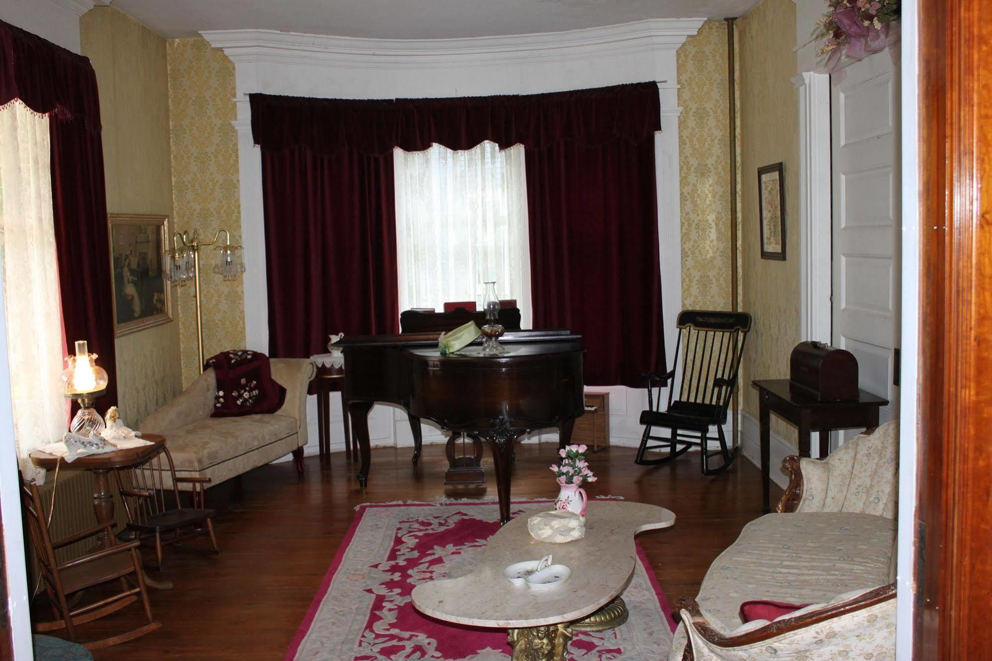 Victorian Charm Inn Towanda Kültér fotó